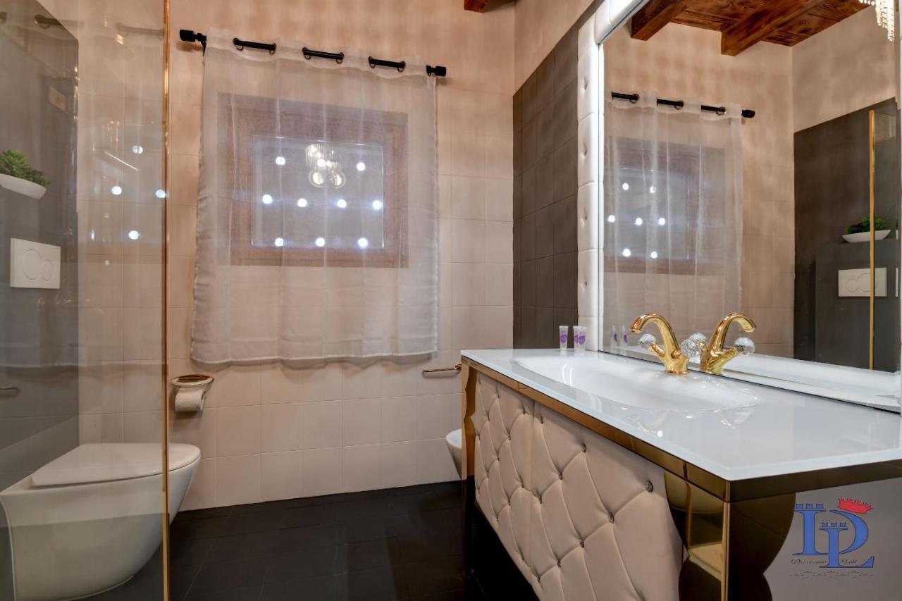 Desenzanoloft Official Partner Marriott Homes & Villas - Swarovski Family Apartment With Pool Desenzano del Garda Exterior photo