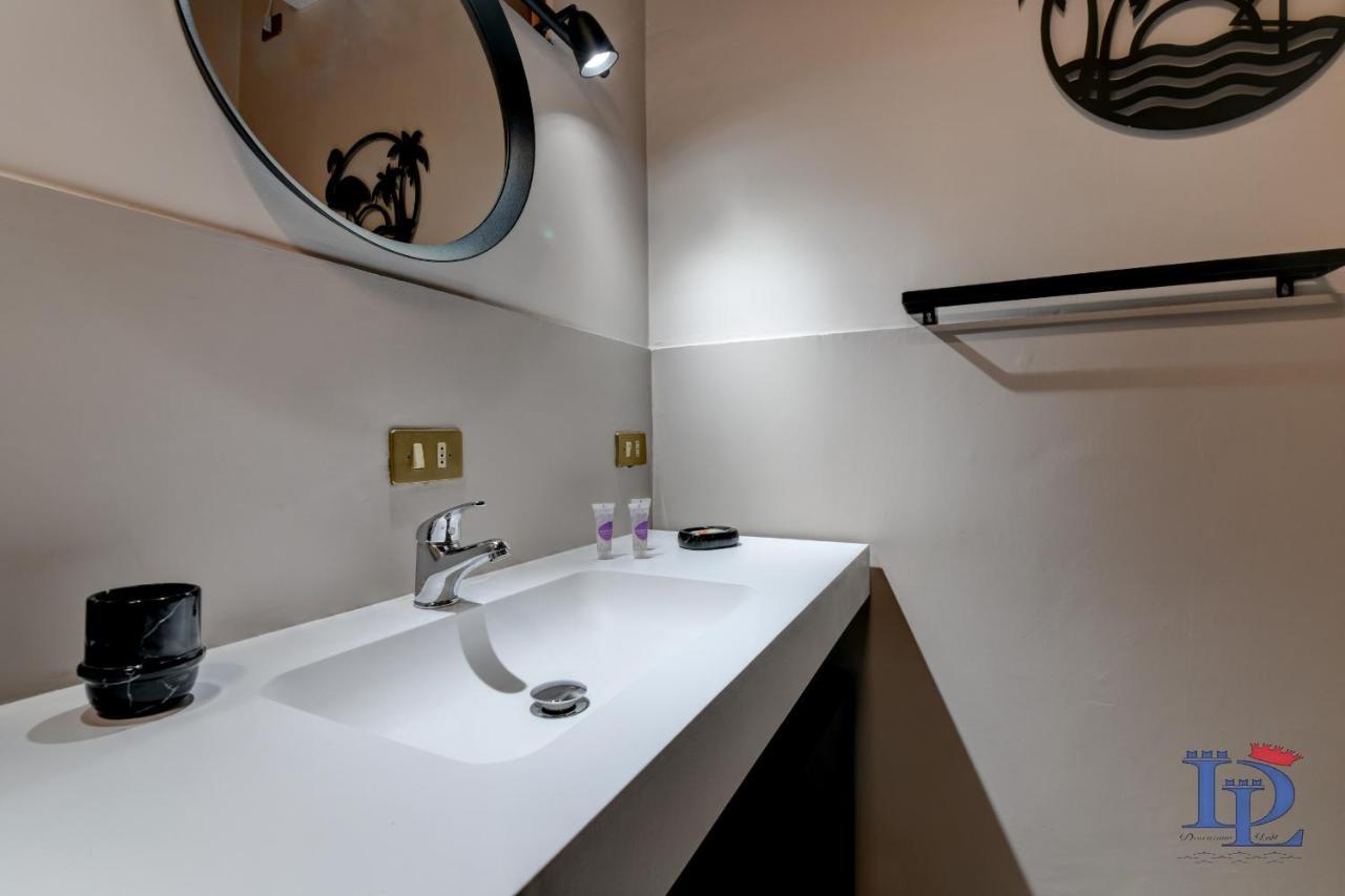 Desenzanoloft Official Partner Marriott Homes & Villas - Swarovski Family Apartment With Pool Desenzano del Garda Exterior photo